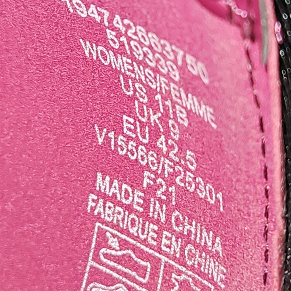 Lands' End Purple All Weather Suede Mary Janes size 11 - Picture 3 of 7